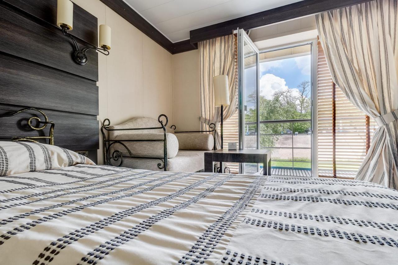 Classic Double Room with Park View