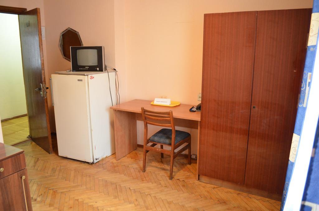 Budget Single Room,114829490:JPEG