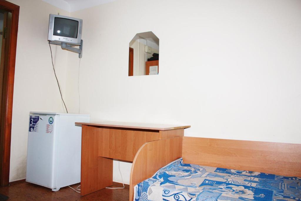 Single Bed in 3-Bed Dormitory Room
