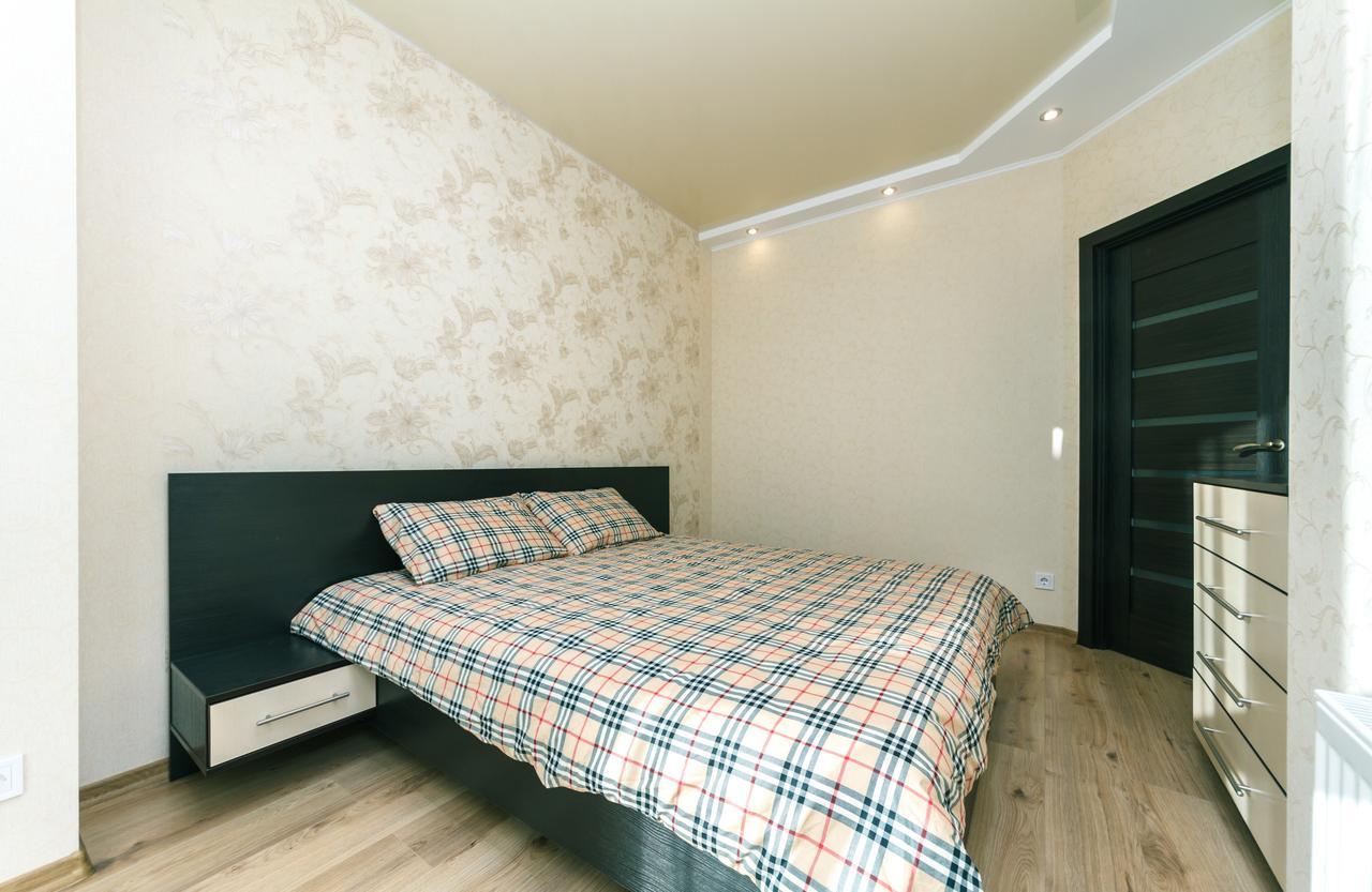 One-Bedroom Apartment,528087519:JPEG