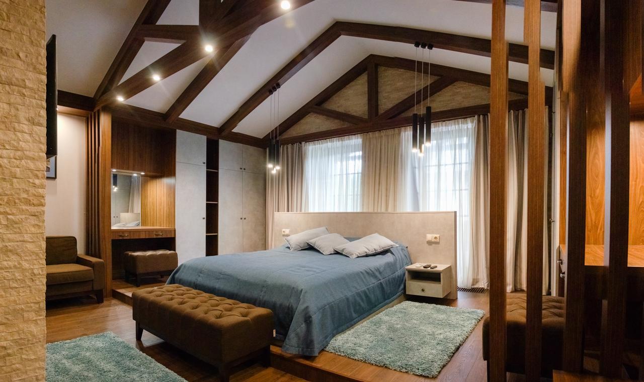 Suite mit Kingsize-Bett und Balkon