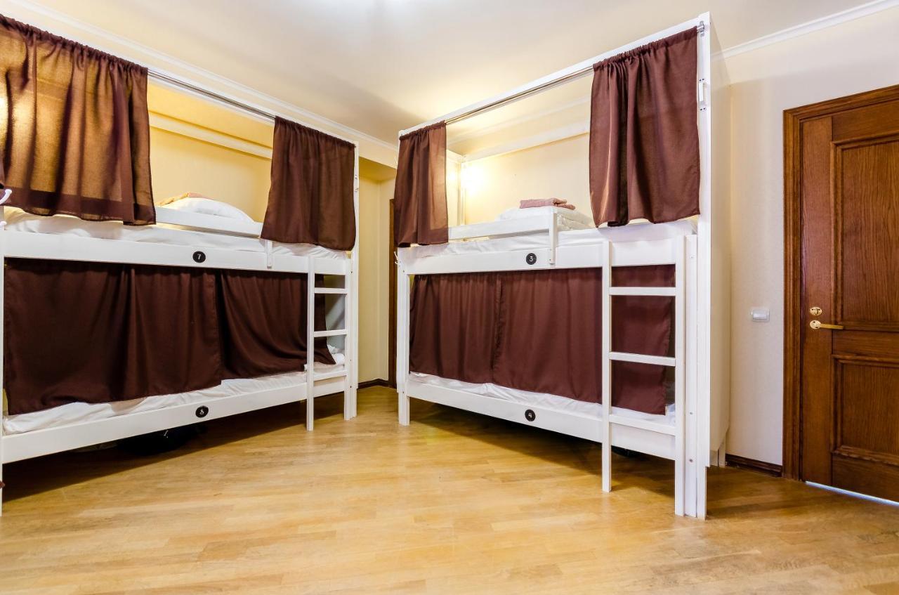 Bed 8-Bed Mixed Dormitory Room