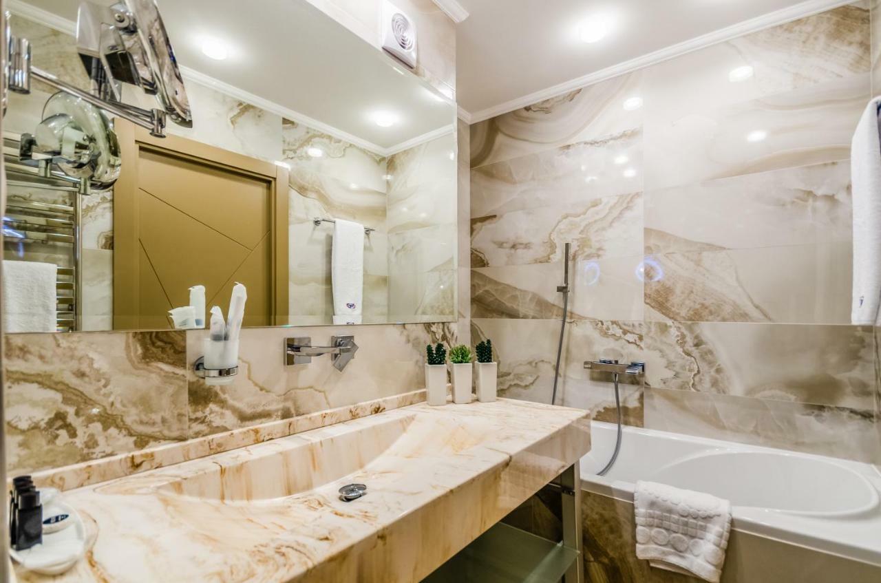 Suite with City View