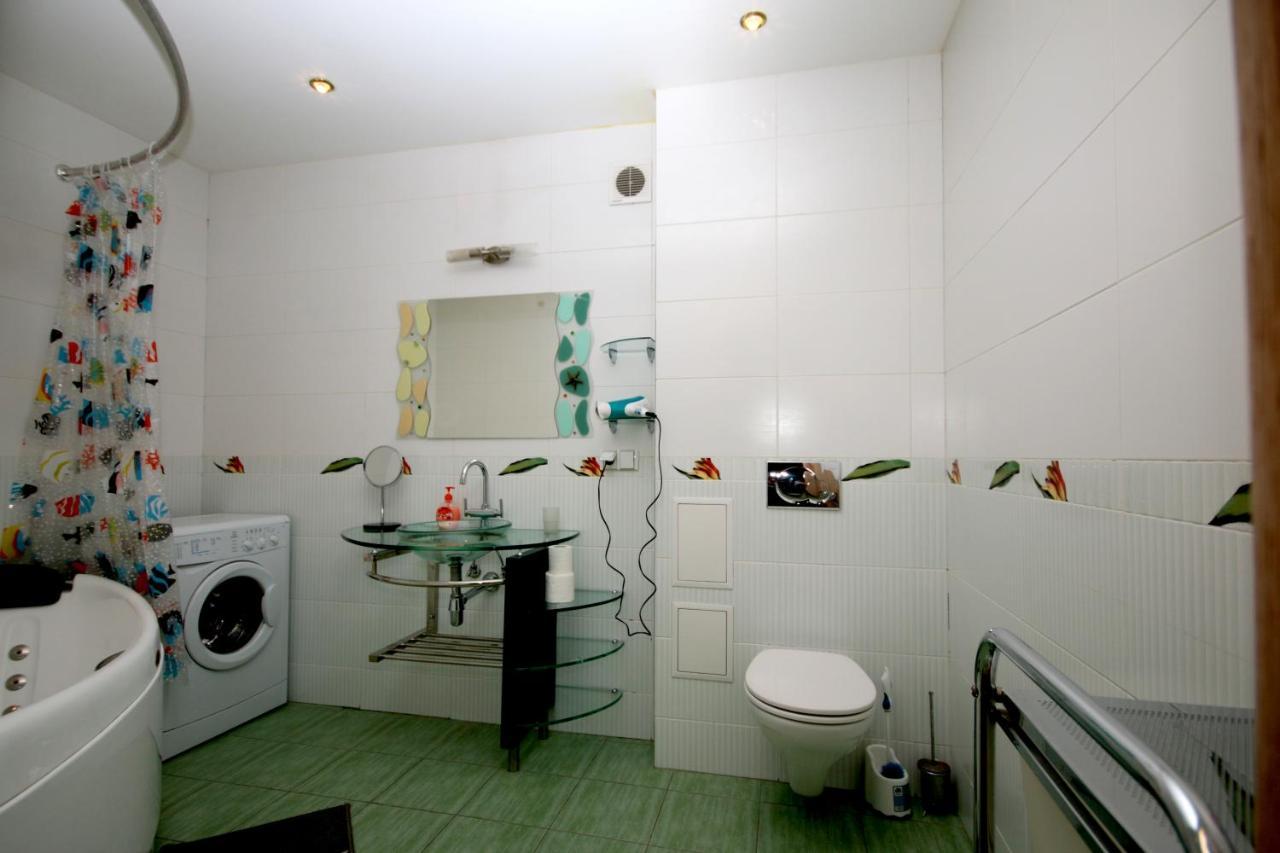 One-bedroom apartment - 3 Lesi Ukrainky blvd.