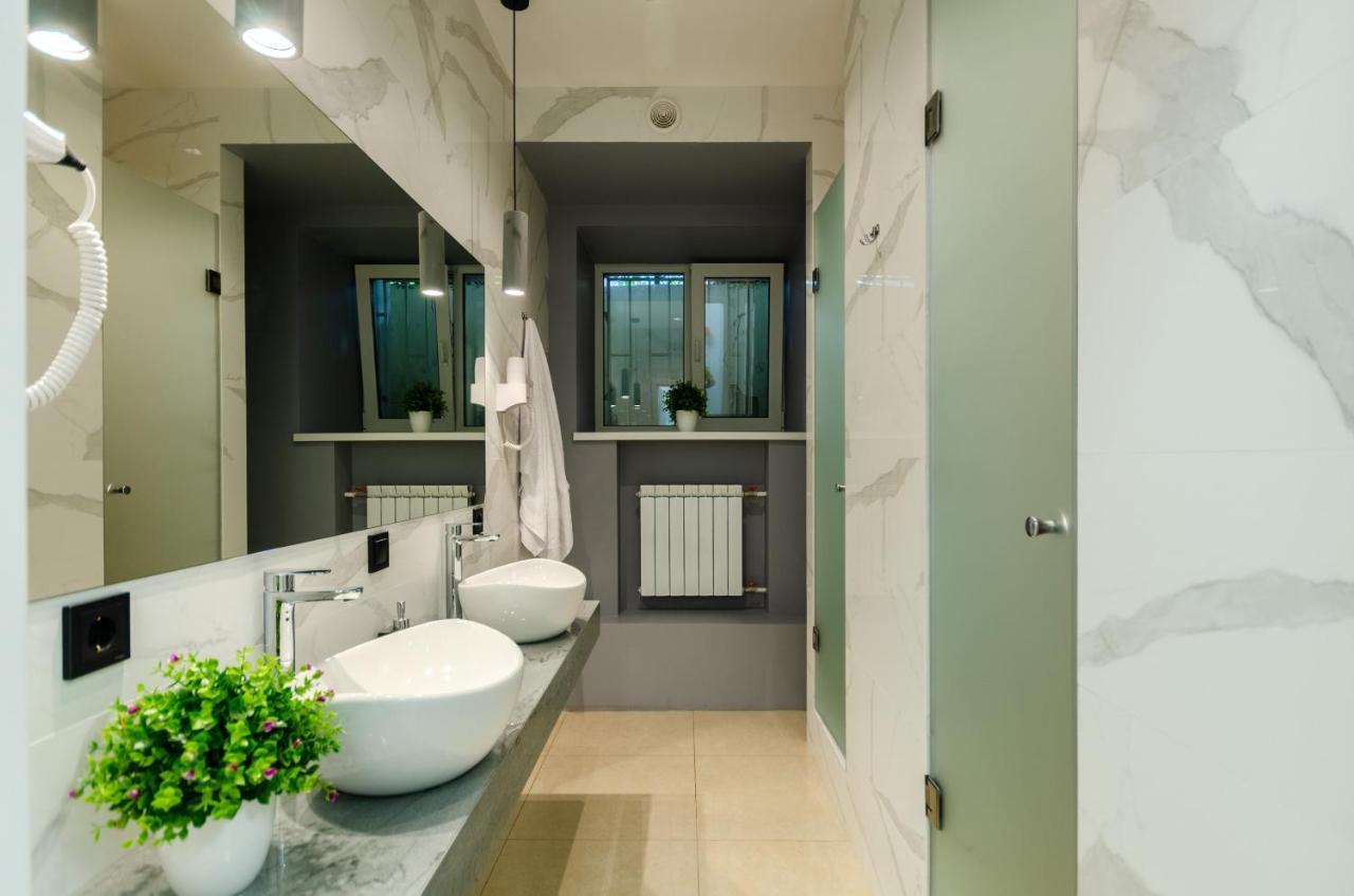 Habitación Doble con baño compartido - 2 camas