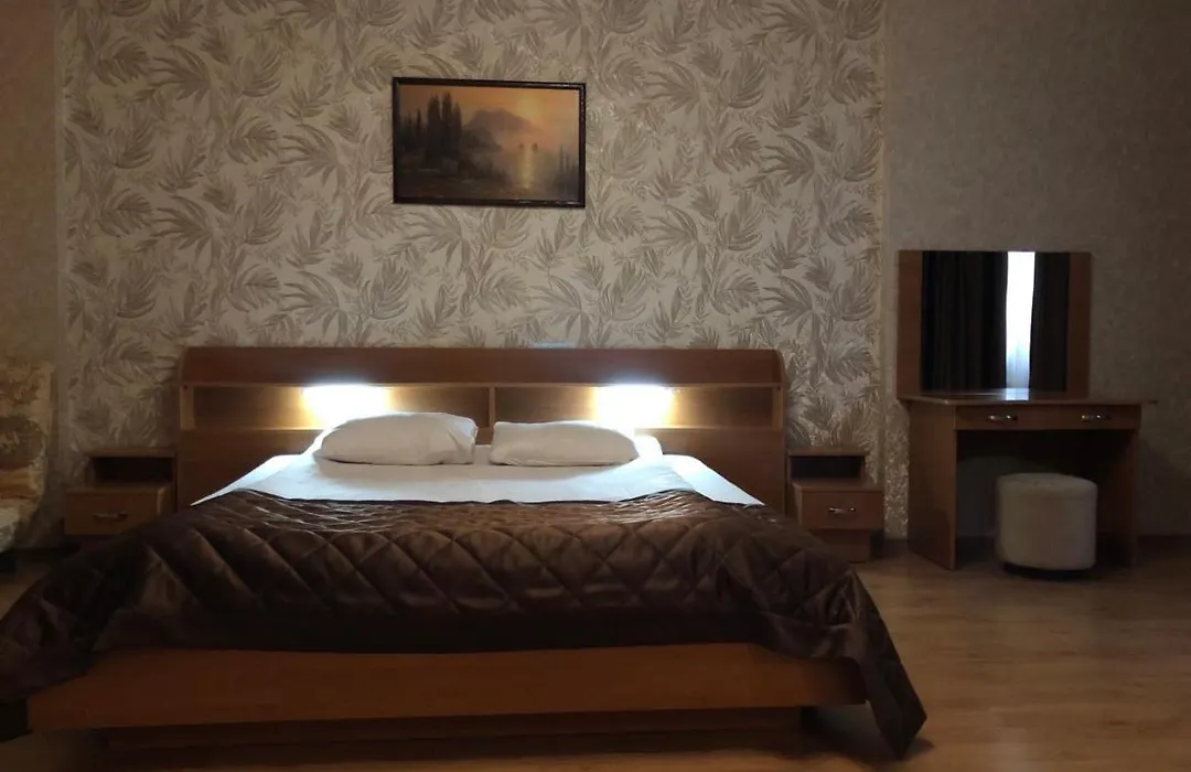 Comfort Hotel-1