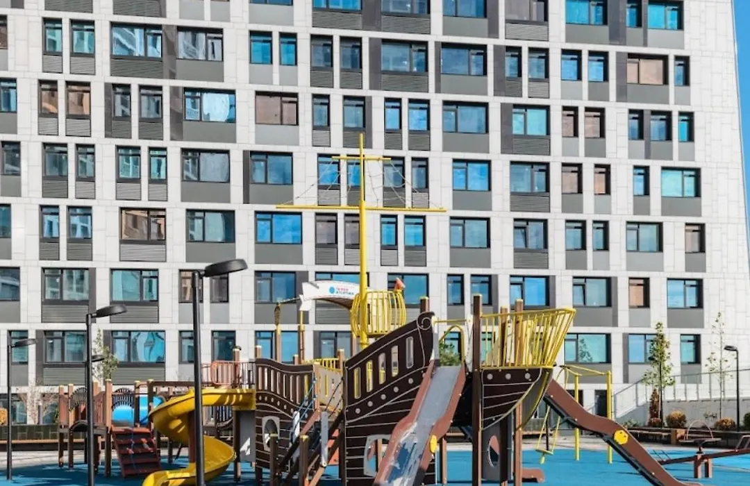 Політехнічний Інститут - Manhattan City Проспект Берестейський 11 Parking-1