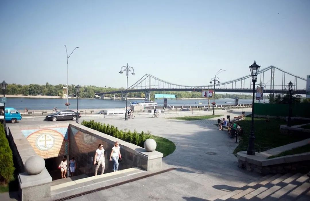 Podil Apart Near Poschtova Square History Center-1