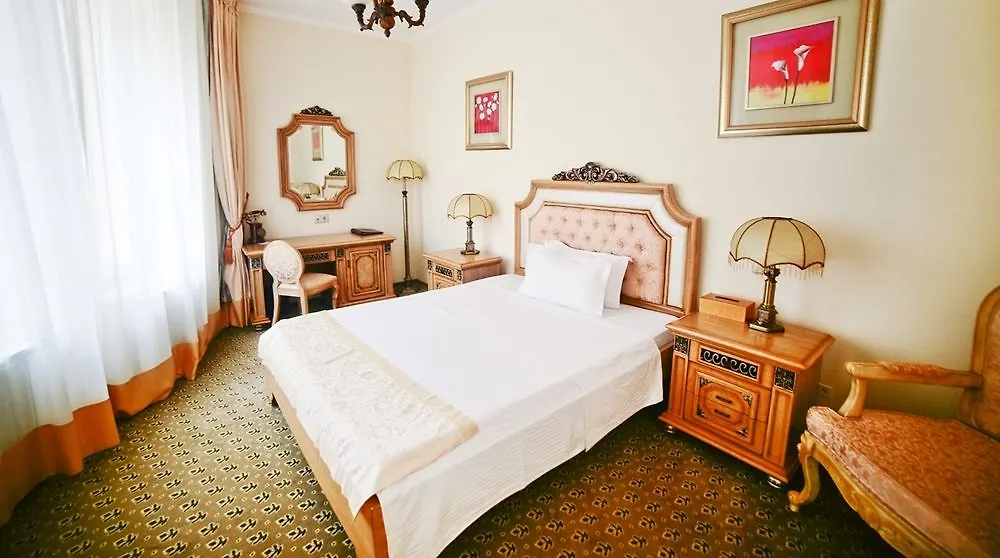 Sonata Hotel-1