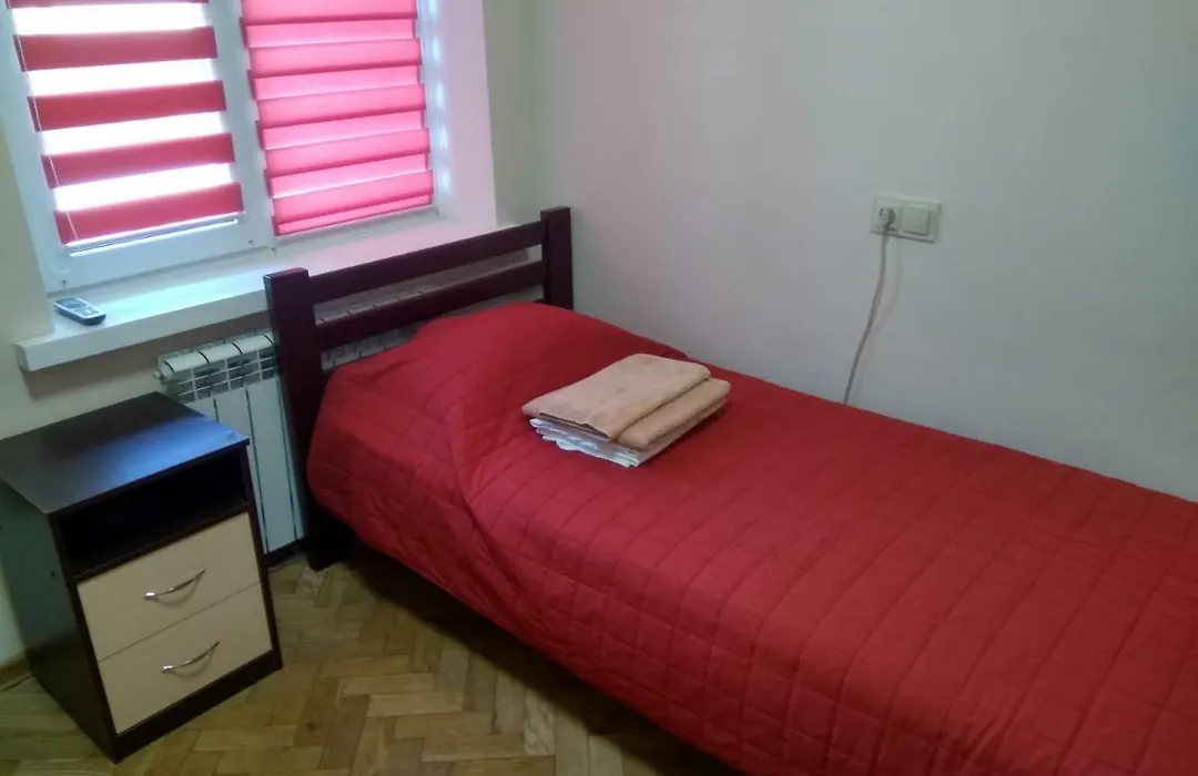 Hotel Tsentralnoho Budynku Khudozhnyka-1