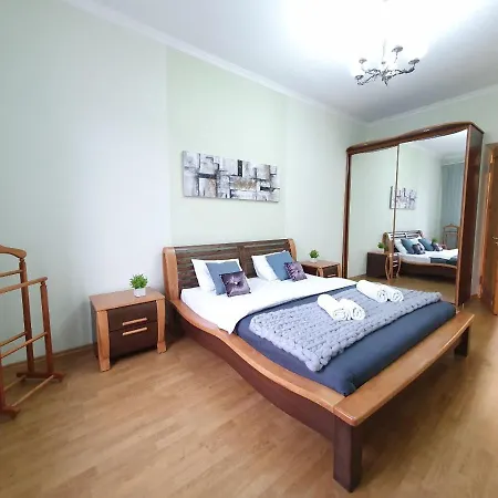 Inn Home Apartments - Kreshchatyk Area-2