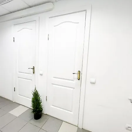 Guest House On Saksahanskoho Street-2