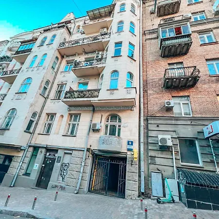 Apartment - Independence Square-2