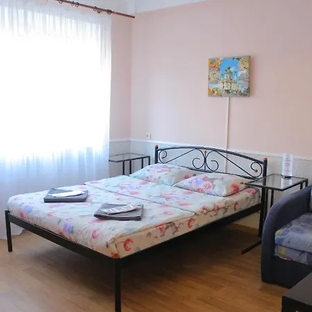 Uneed Rooms Harbour-3