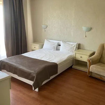 Holosiyvsky Hotel-3