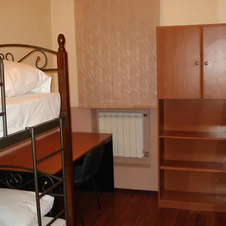 Hostel Voyage-2