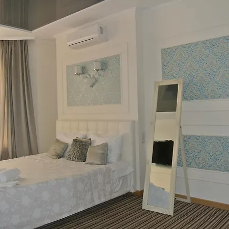 Mini Hotel On Poznyaky-3