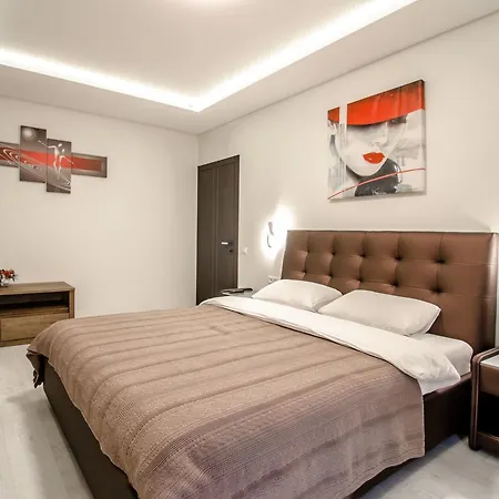 Amazing Apartment In The Center Of Kiev-3