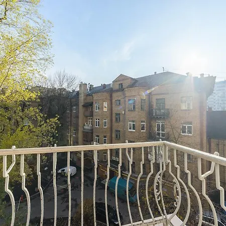 Kiev Centre Apartments-2