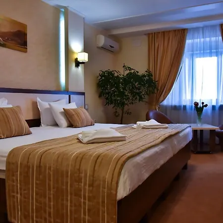 7 Sky Hotel Klinicheskaya Street-2