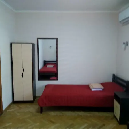 Hotel Tsentralnoho Budynku Khudozhnyka-2