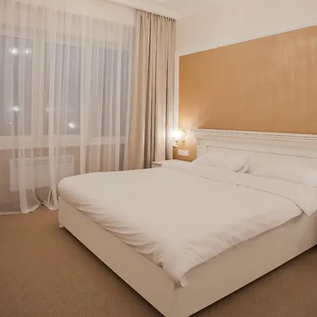 Orly Park-Hotel-2
