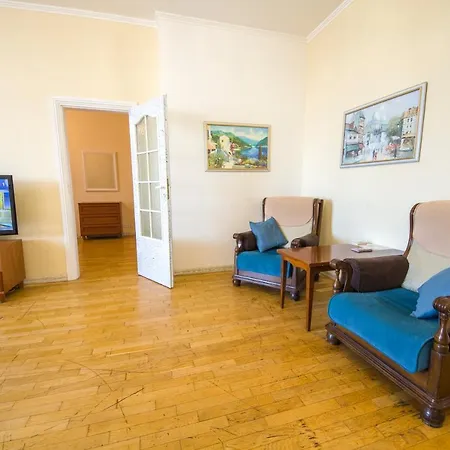 Central Dayflat Apartments-2
